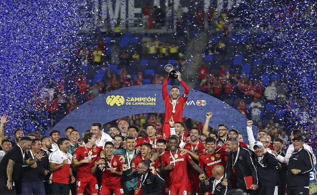 El estratega argentino agradeció a los jugadores por llevar el plan de partido a cabo y a la directiva por la confianza por confiar en el cuerpo técnico y plantilla / Foto: Especial