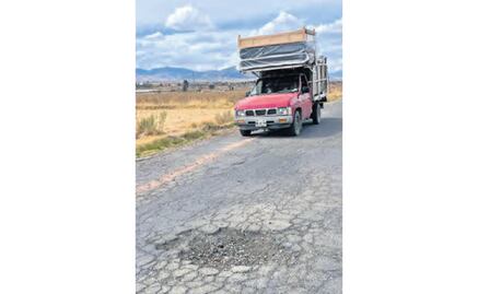 20 años de espera: Habitantes exigen reparación de la carretera Toluca-Atlacomulco