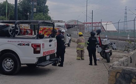 ¡Precaución! Perforan ducto de gas en Av. Recursos Hidráulicos; cierres y desalojos en Bosques de Tultitlán