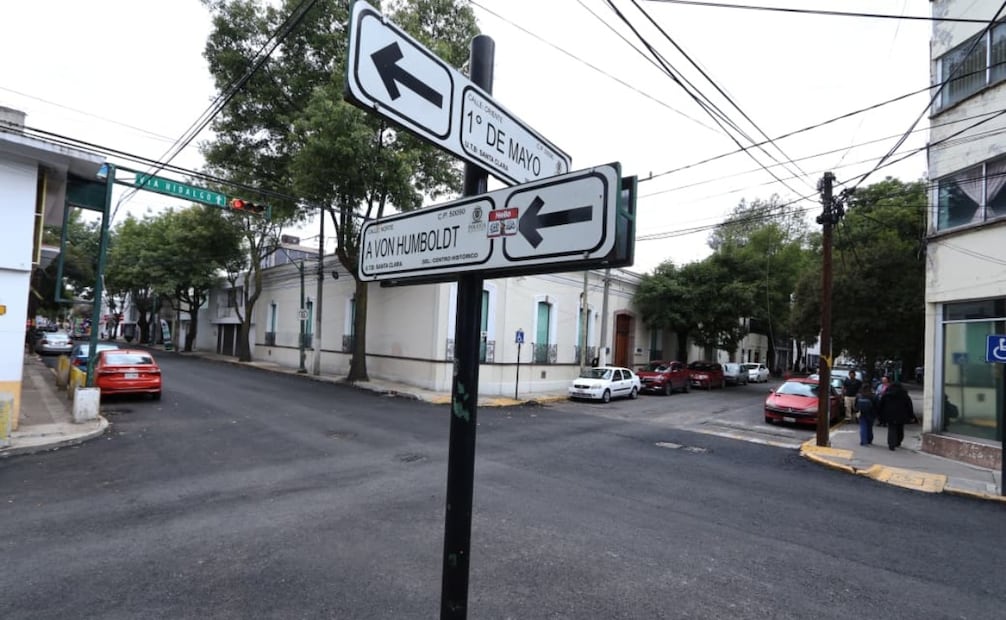 Las brigadas continúan con trabajos de rehabilitación en vialidades del municipio. Foto especial