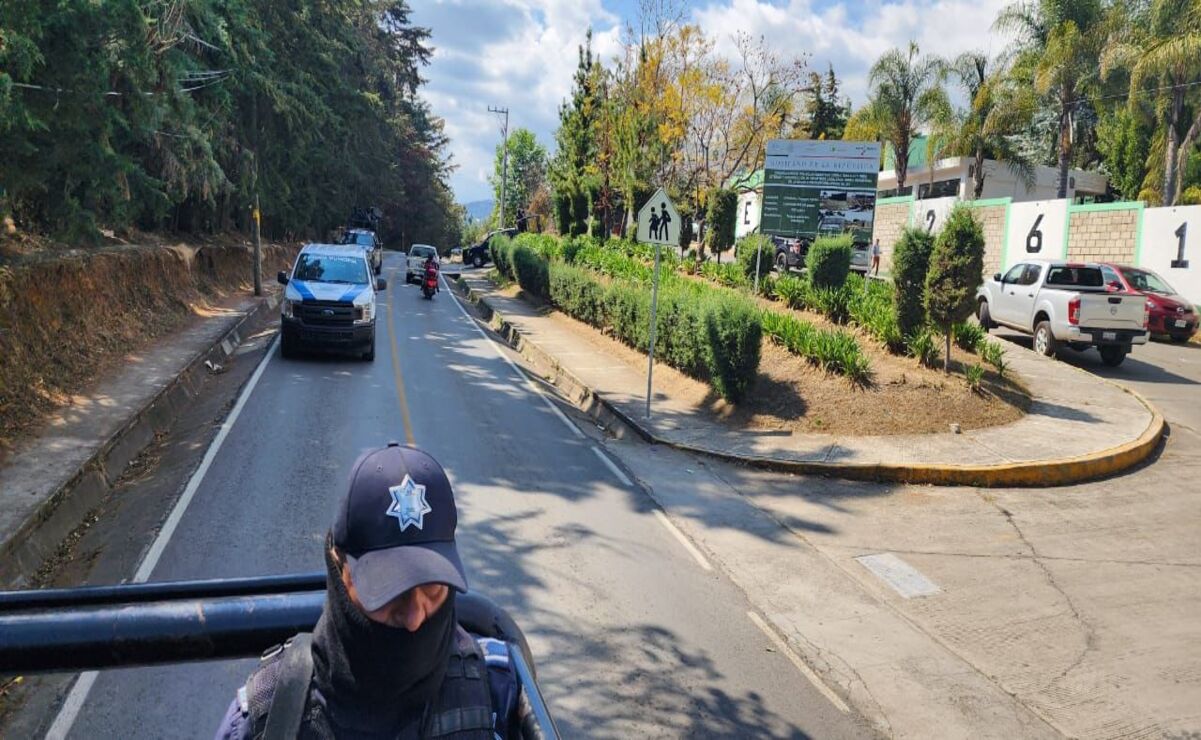 Tras el operativo se desplegaron una 50 efectivos y cinco unidades oficiales para reforzar la seguridad en Coatepec Harinas. Foto: Especial