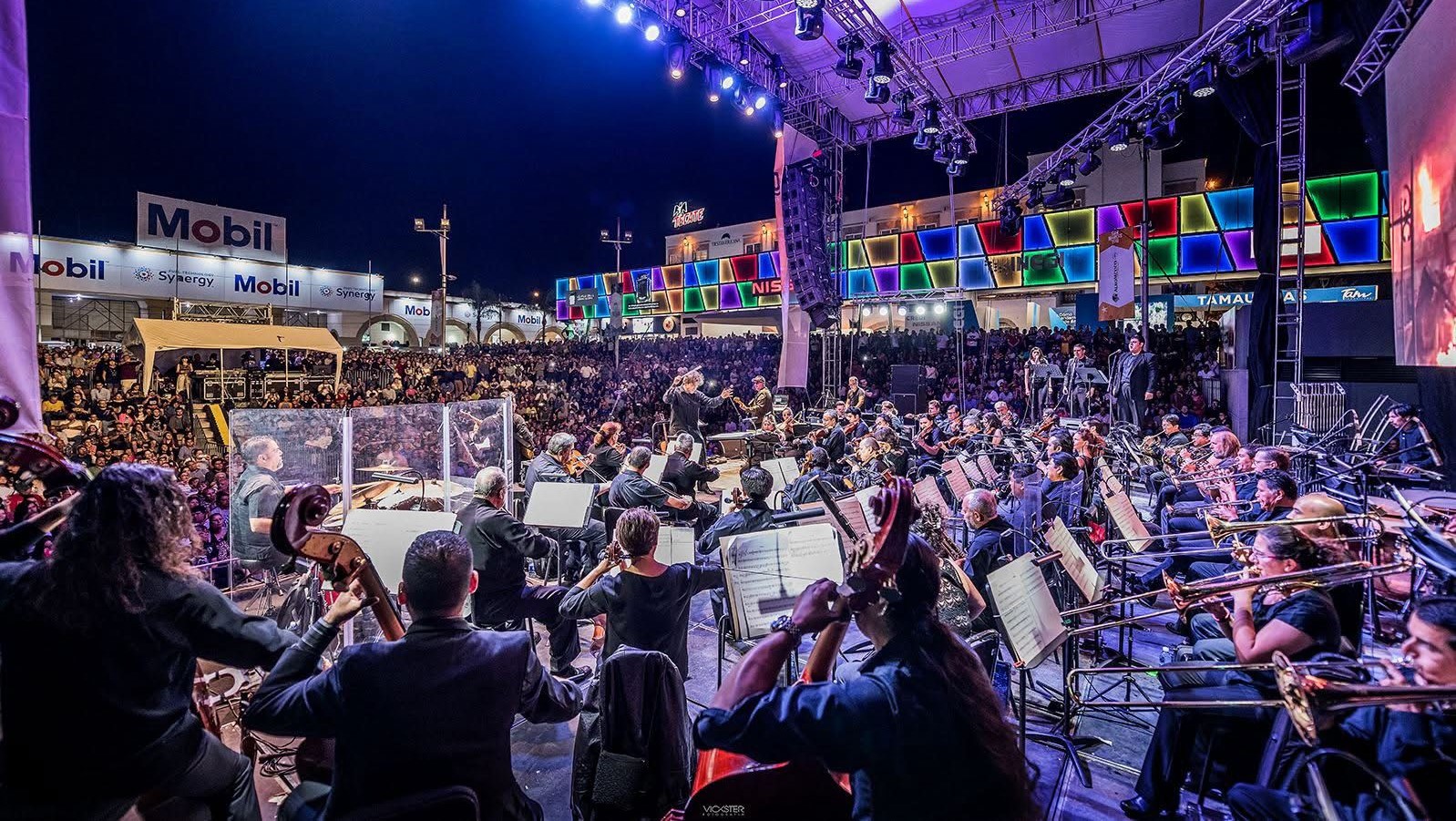 Inside of the Moon & Orchestra es una agrupación mexicana que se ha presentado en algunos de los más reconocidos escenarios en el país. Foto: Especial