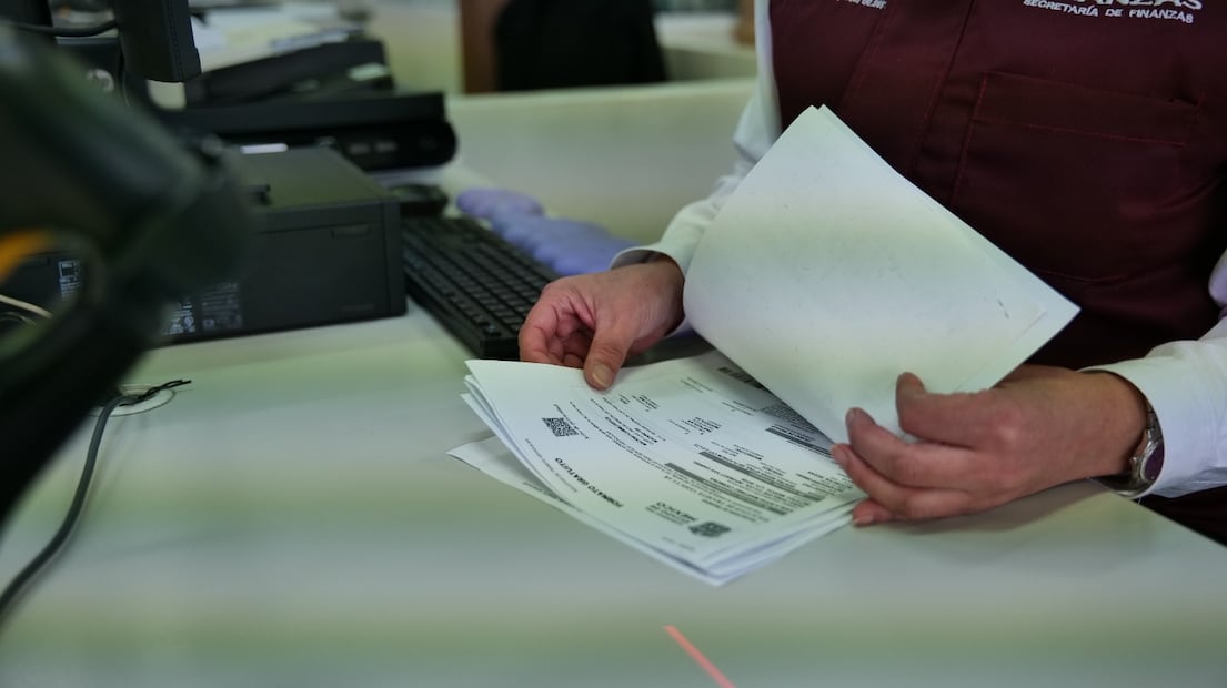 Es importante estar al corriente o regularizar sus obligaciones fiscales estatales. Foto. Especial