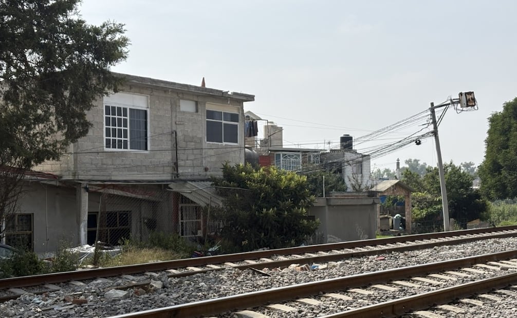 Ocho familias de San Mateo Ixtacalco serán reubicadas para permitir las obras del Tren México-Querétaro. Foto Arturo Contreras/ El Universal