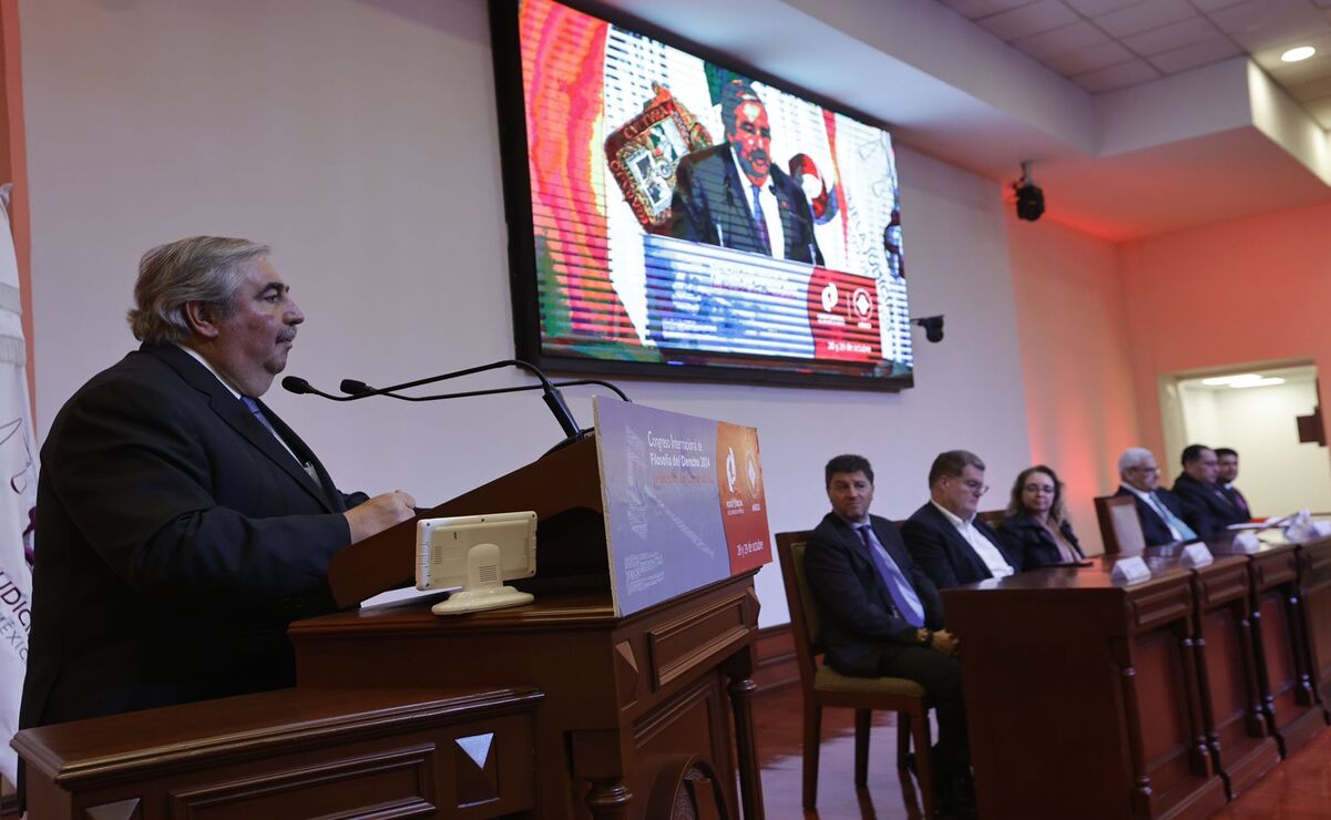 Durante el Congreso Internacional de Filosofía del Derecho, se analizaron las 757 reformas a la Constitución mexicana. Foto: Jorge Alvarado.