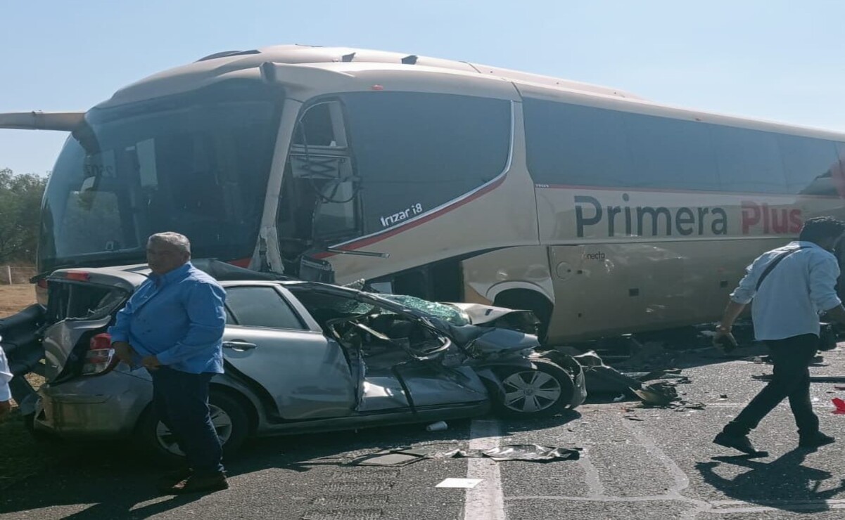 Choque múltiple genera caos vial en el Circuito Exterior Mexiquense