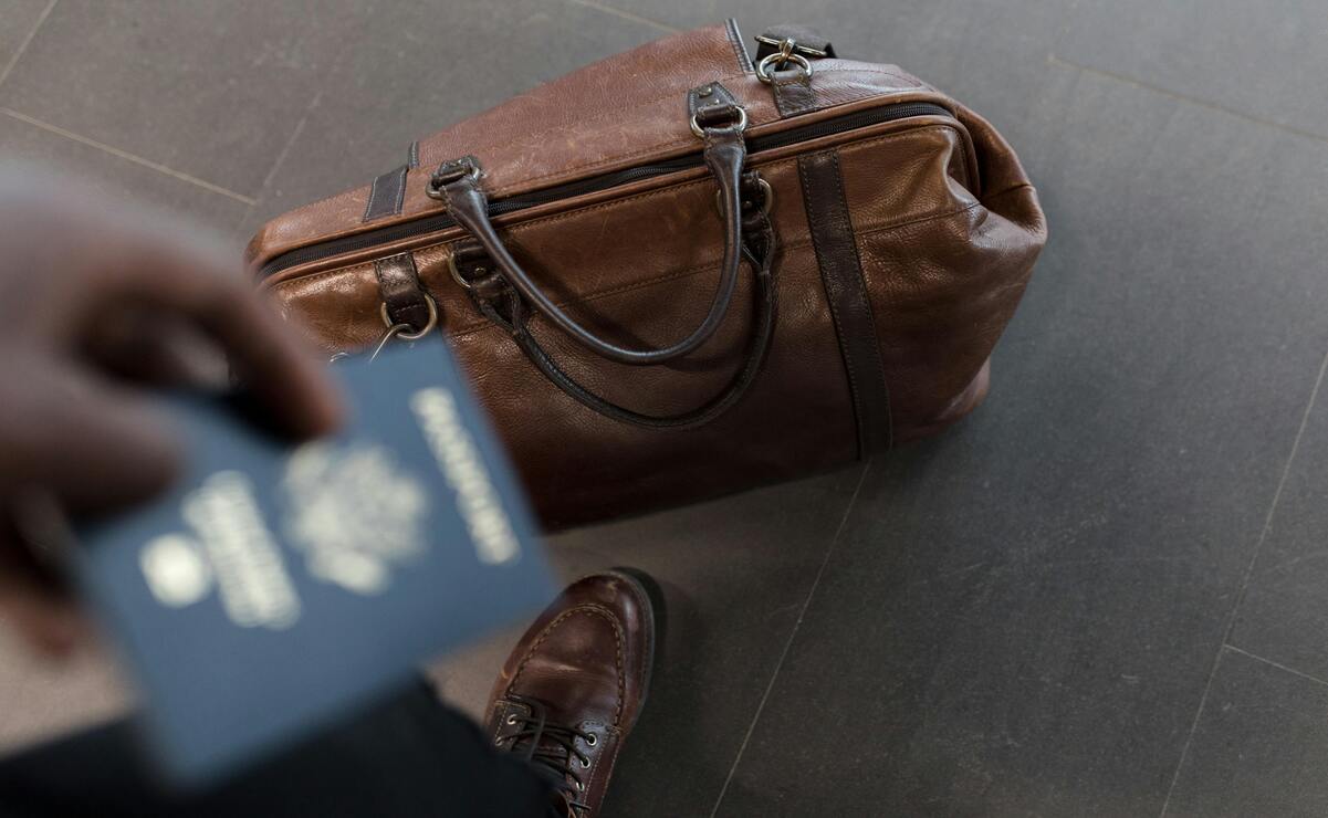 Cuida de tu dinero con estos consejos para viajar más sin gastar mucho. Foto: Especial