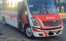 Encapuchados asaltan transporte público en la México-Puebla; hay dos lesionados
