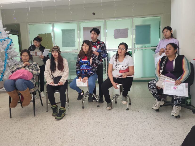 El programa contempla materiales específicos para personal de salud y docentes, quienes son el primer contacto para identificar abusos o embarazos tempranos. Foto Alma Rodríguez / El Universal