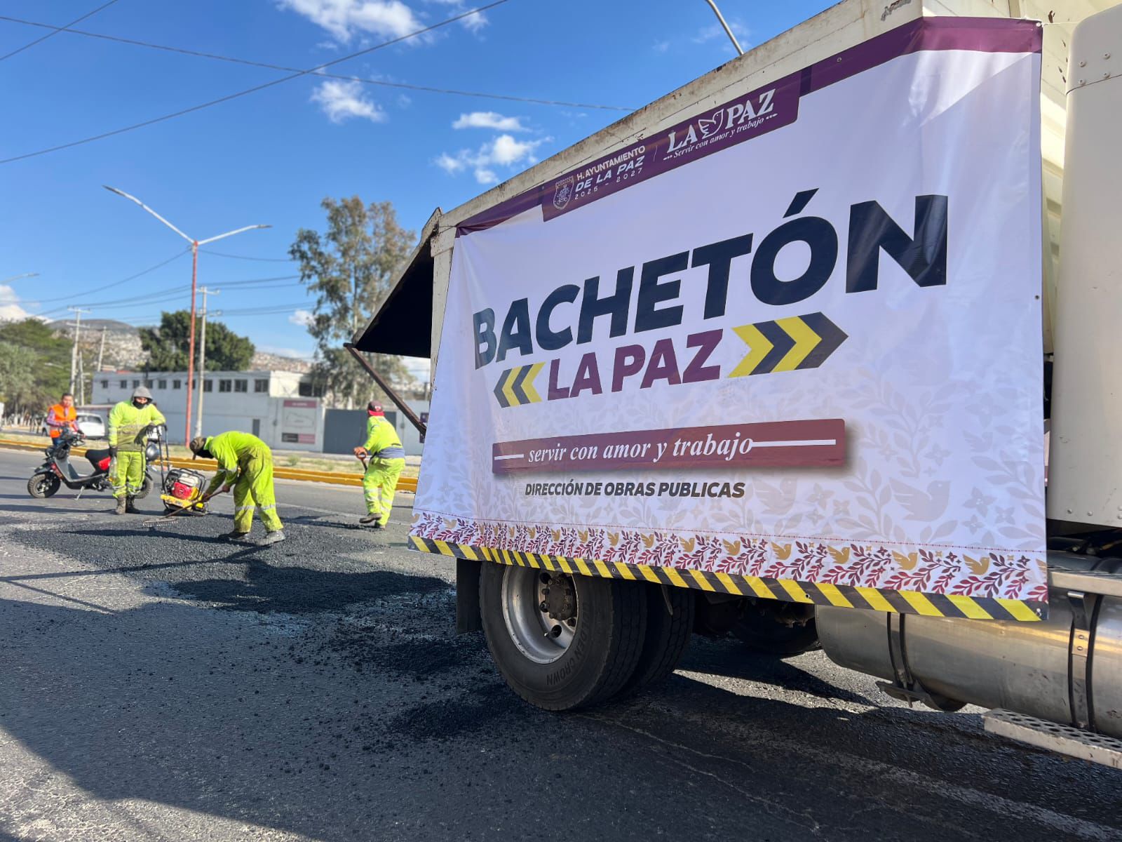 Las calles y avenidas principales del municipio presentan graves daños, afectando la movilidad y la seguridad. Foto Especial