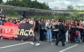 FES Aragón cierra avenida Central para exigir seguridad y destitución de la directora