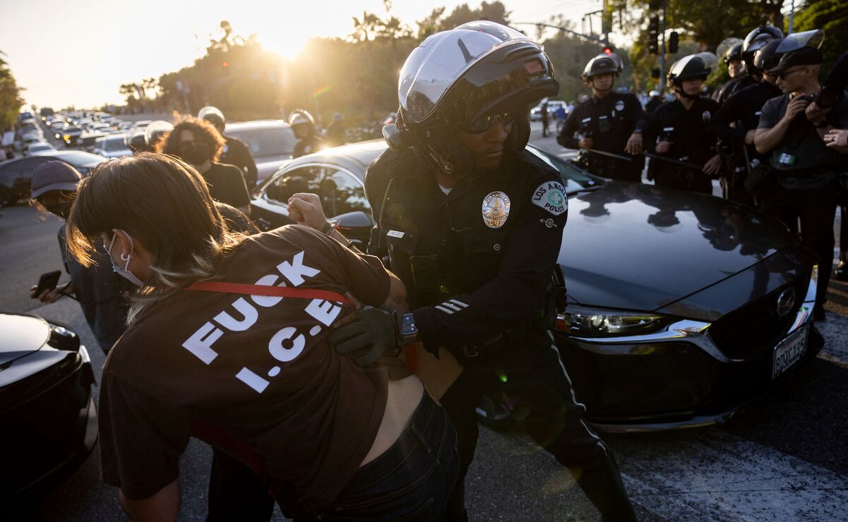 “Reafirmamos nuestro compromiso de mantener una atención cercana, humana y constante con quienes radican
fuera de México; garantizamos que sus derechos sean protegidos”, dijo la dependencia estatal / Foto Eitenne Laurent/ AFP