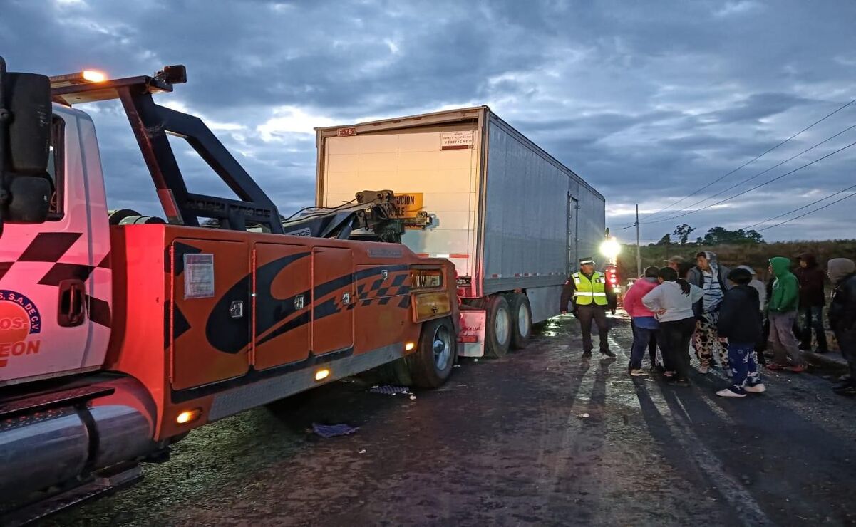 Las autoridades insisten en evitar la zona y recomiendan utilizar la carretera libre desde Ixtlahuaca. Foto: Especial