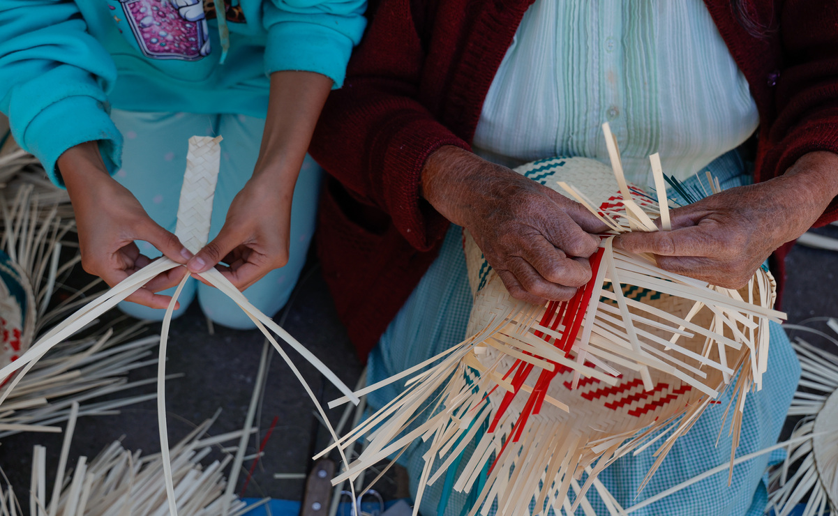 Se tienen registradas 11 mil personas que se dedican a la elaboración de piezas artesanales / Foto: Arturo Hernández