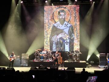 ¡Como una célula que explota! Caifanes hace vibrar de nuevo a Toluca en el Teatro Morelos