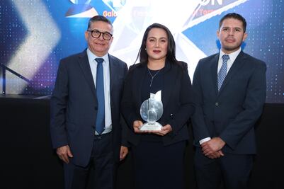 Recibe Huixquilucan premio ANAC por el buen manejo de sus finanzas públicas