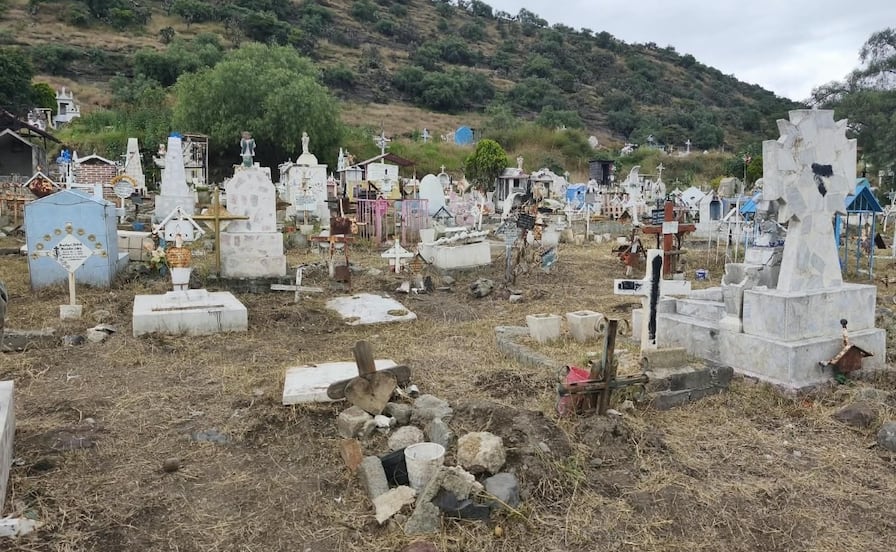 Valle de Chalco exhuma restos ante saturación