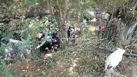 Volcadura en la carretera Santiago–Chalma deja nueve peregrinos heridos