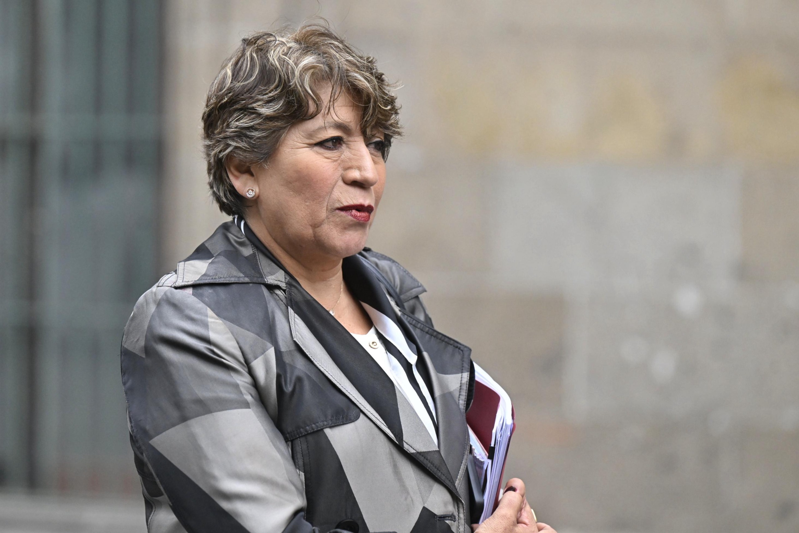 La Gobernadora Delfina Gómez participó en la reunión del Gabinete de Seguridad, en Palacio Nacional / Foto Especial