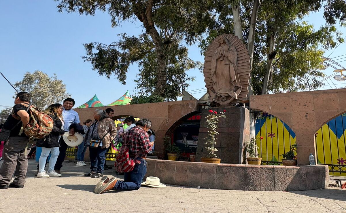 Fabián afirma que la Virgen de Guadalupe se le aparece en la ropa y en las manos. Foto: Arturo Contreras