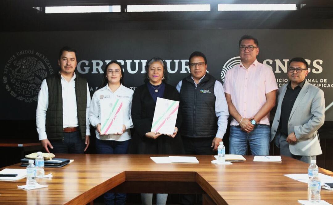 Nitá y Maya: las nuevas reinas de la floricultura mexiquense. Foto: Especial