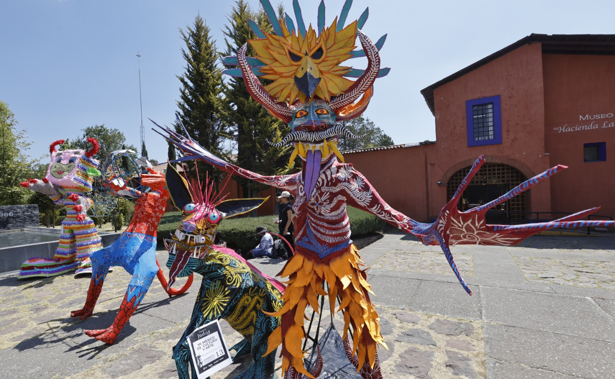 El arte de la cartonería cobra vida en el Concurso de Judas del Edomex, una tradición llena de historia y creatividad. Foto: Jorge Alvarado