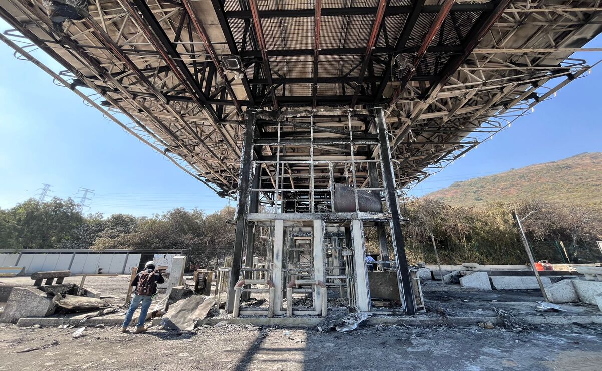 La inspección la realizan en los 3 módulos de cobro que tenía CAPUFE / Foto Arturo Contreras