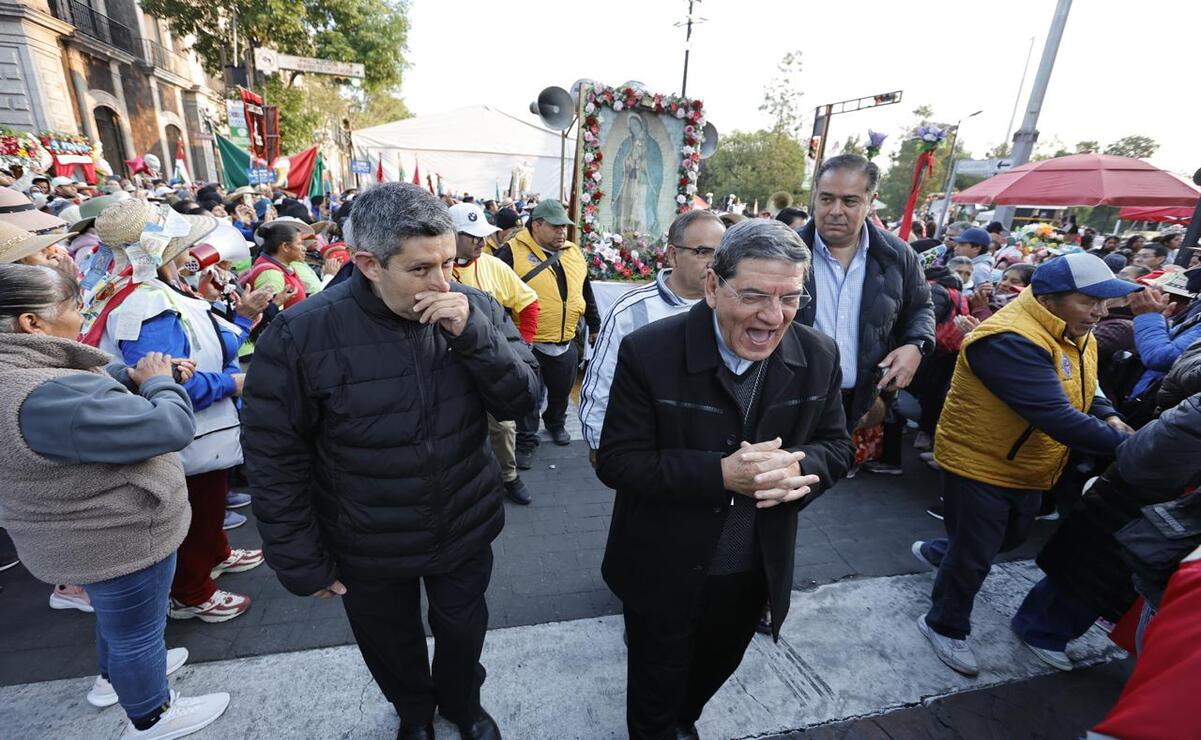 El Arzobispo Metropolitano de Toluca  llamó a las familias a ser tolerantes en tránsito de los viajeros esto al tiempo de desearles buen destino. Foto: Jorge Alvarado / El Universal Estado de México