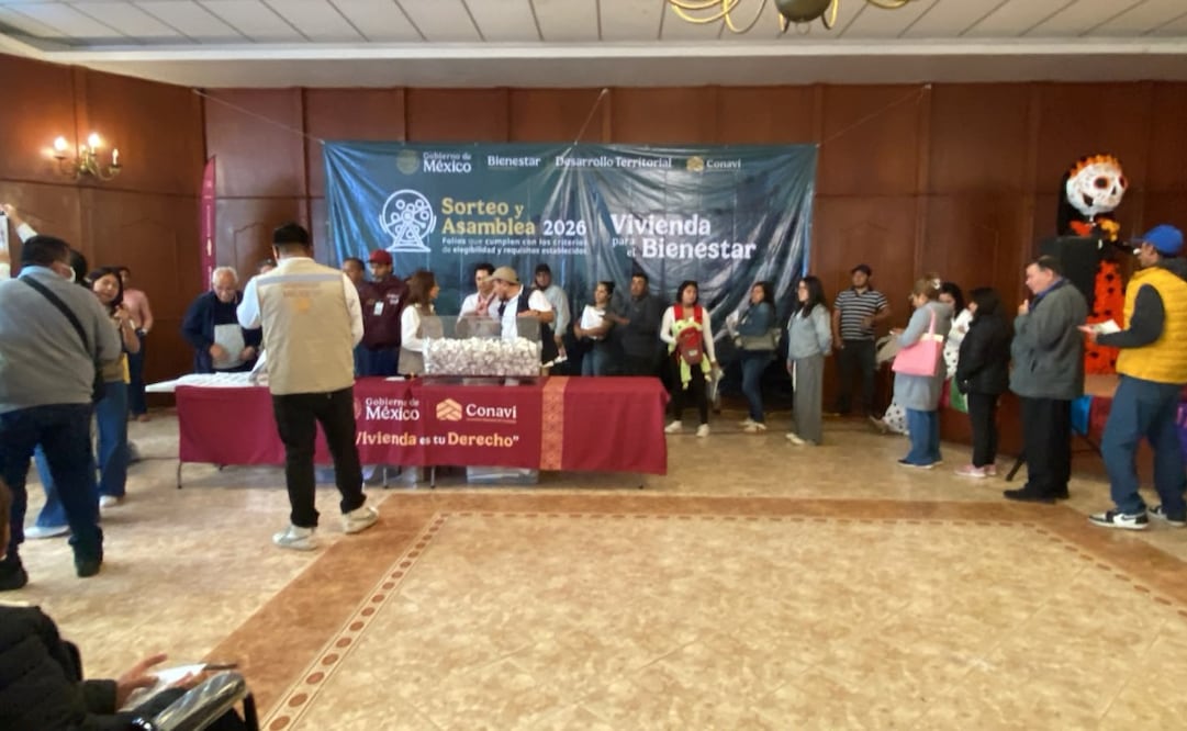 El sorteo de los folios se realizó en el Salón Candiles del DIF municipal. Foto especial