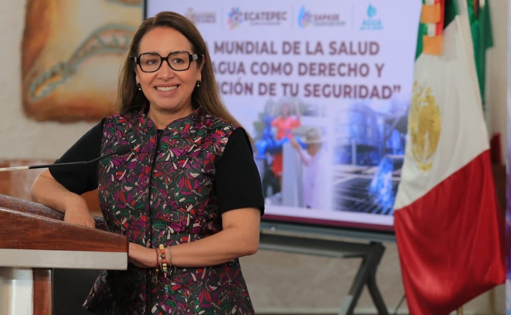 La alcaldesa Azucena Cisneros aseguró que para finales de 2026 se espera beneficiar al 100% de la población del municipio. Foto Especial