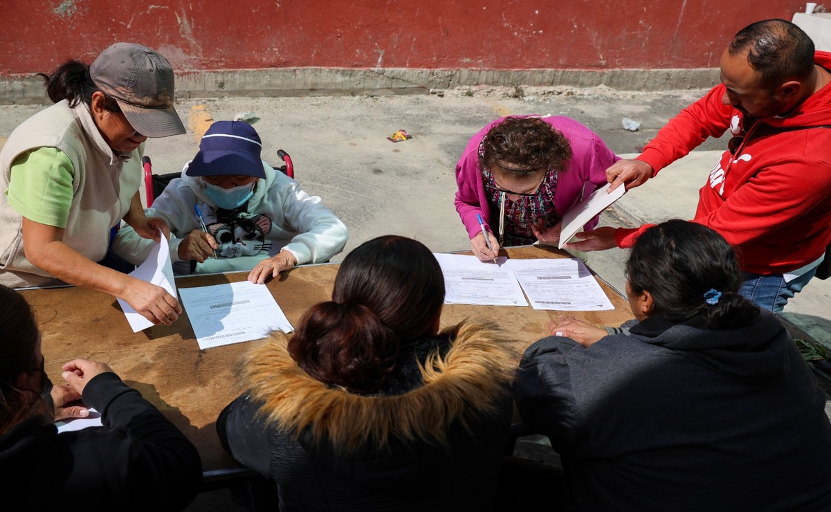 En Nezahualcóyotl y Naucalpan, los adultos mayores cumplidores recibieron un descuento de hasta 50 por ciento. Foto: Luis Camacho
