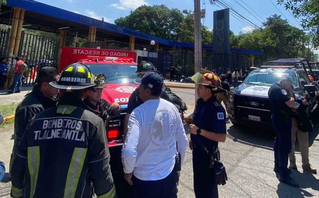 Amenaza de tiroteo provoca desalojo de la FES Iztacala en Tlalnepantla