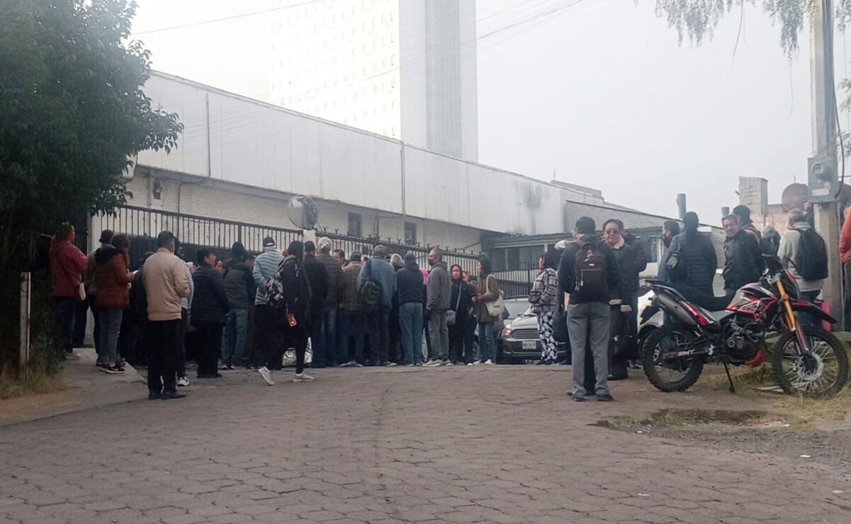 Cuautitlán Izcalli: Por falta de pago vecinos de la colonia Luis Echeverría se quedan sin luz