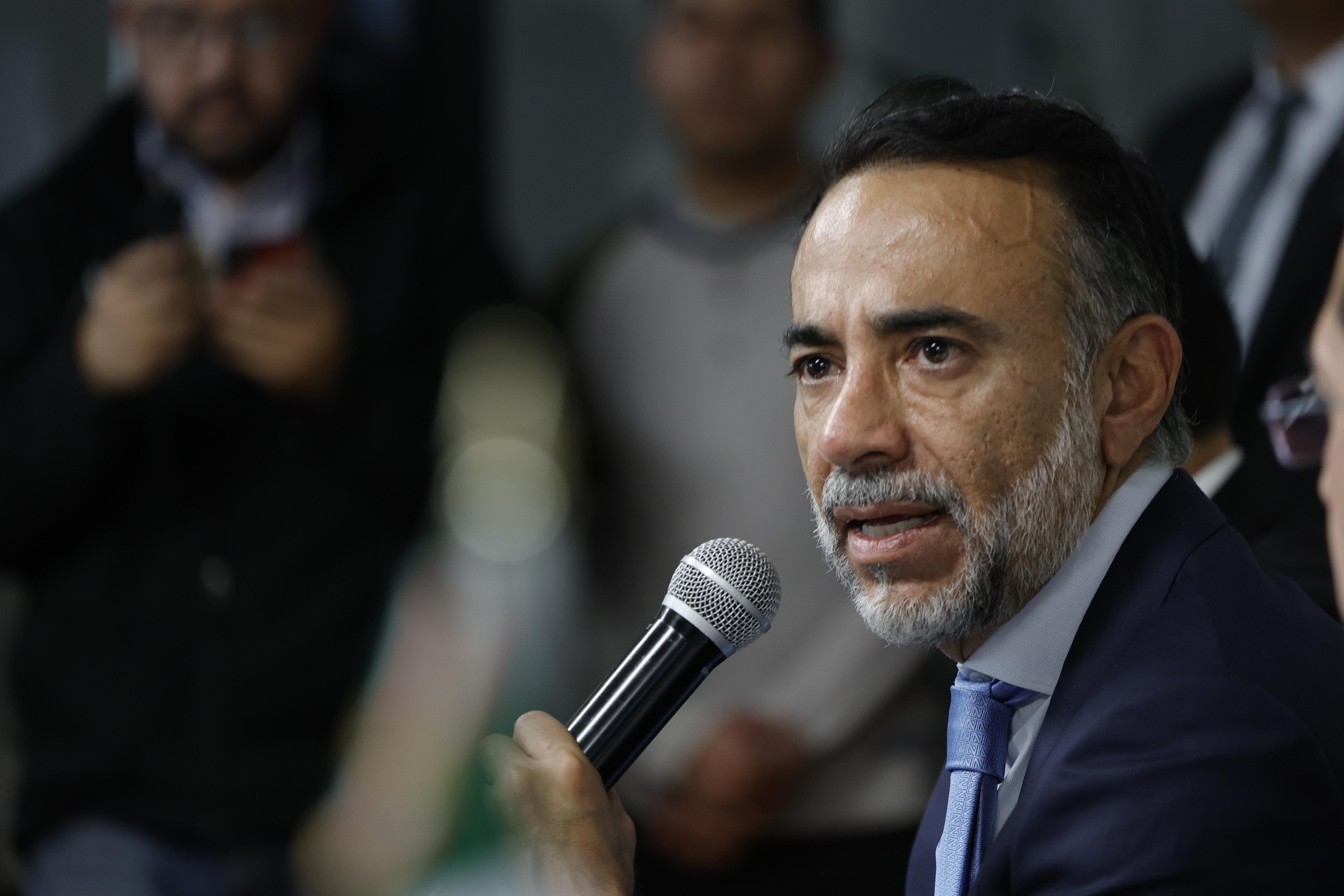 El alcalde Fernando Flores ha anunciado un aumento en el presupuesto destinado a mejorar la seguridad y la calidad de la educación en Metepec. Foto Arturo Hernández