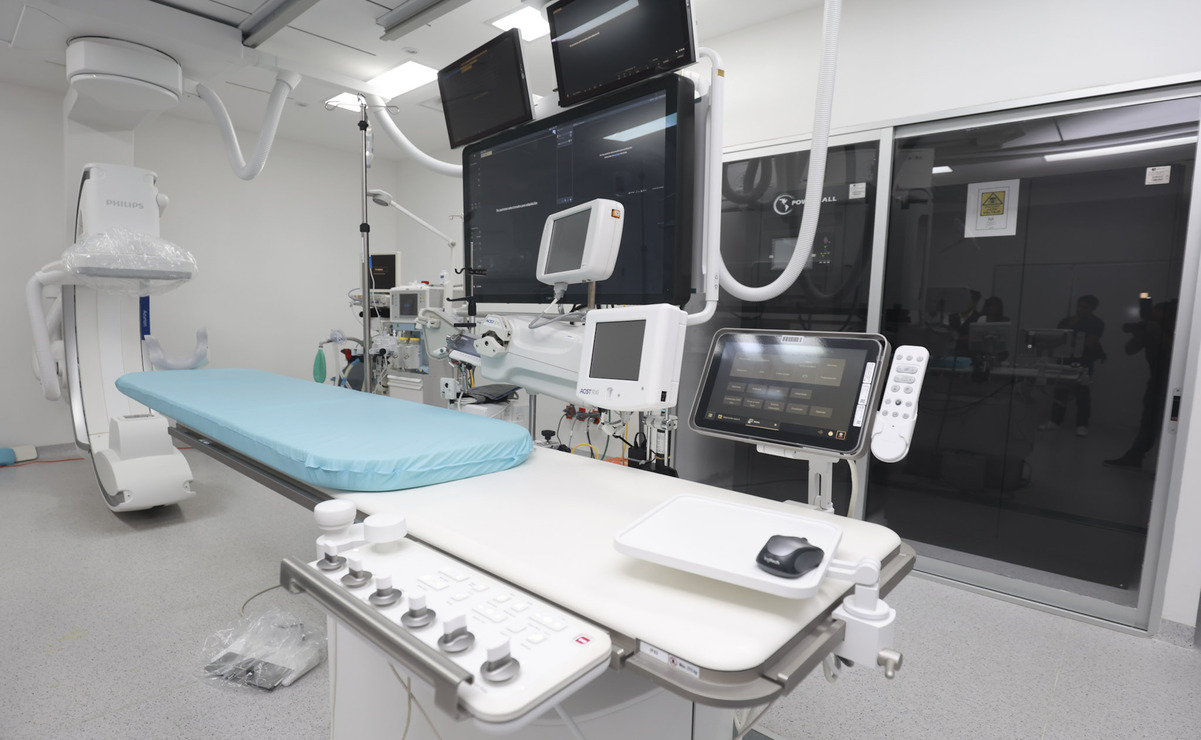 Al interior de una nueva sala con la más alta tecnología es donde los médicos a cargo realizan el procedimiento “exprés”. Foto: Alejandro Vargas / El Universal Estado de México
