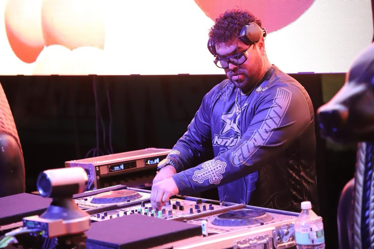 Polymarchs y DJ Pastrana encabezan la música, mientras El Fantasma cierra la primera etapa. Foto Especial