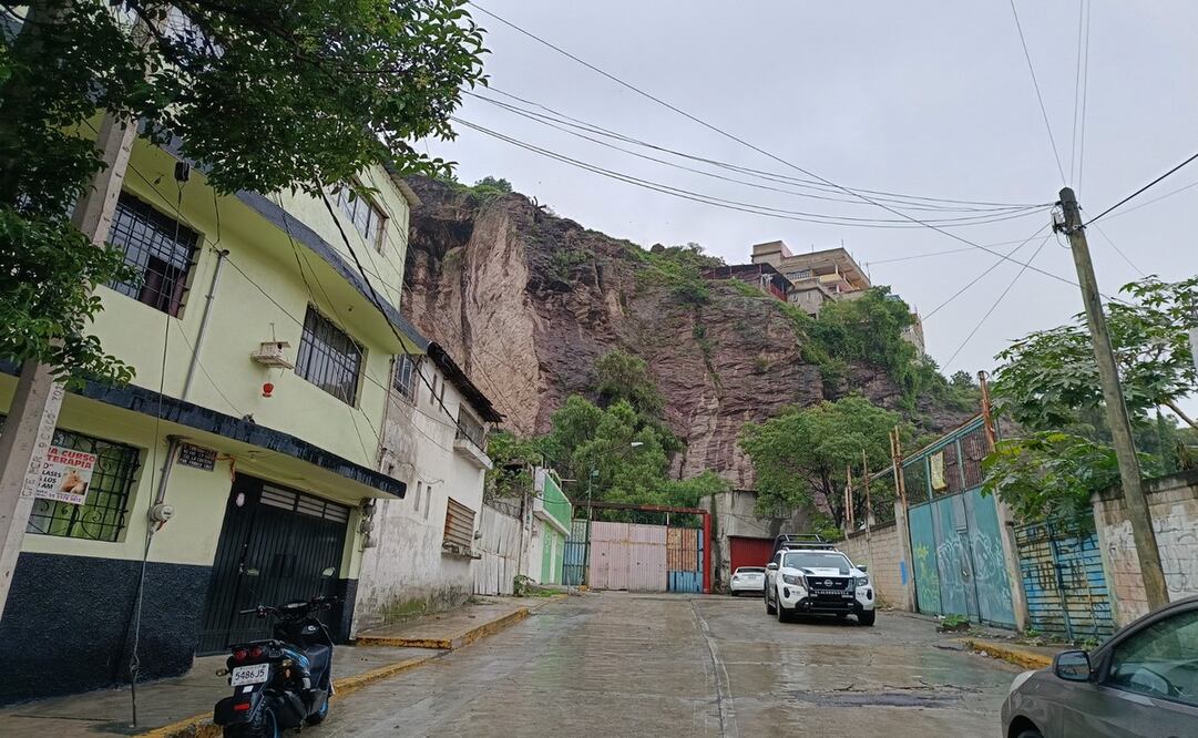 El primer deslizamiento fue reportado por los vecinos de la calle de Aztlán, en la comunidad Cantera / Foto: Gisela González