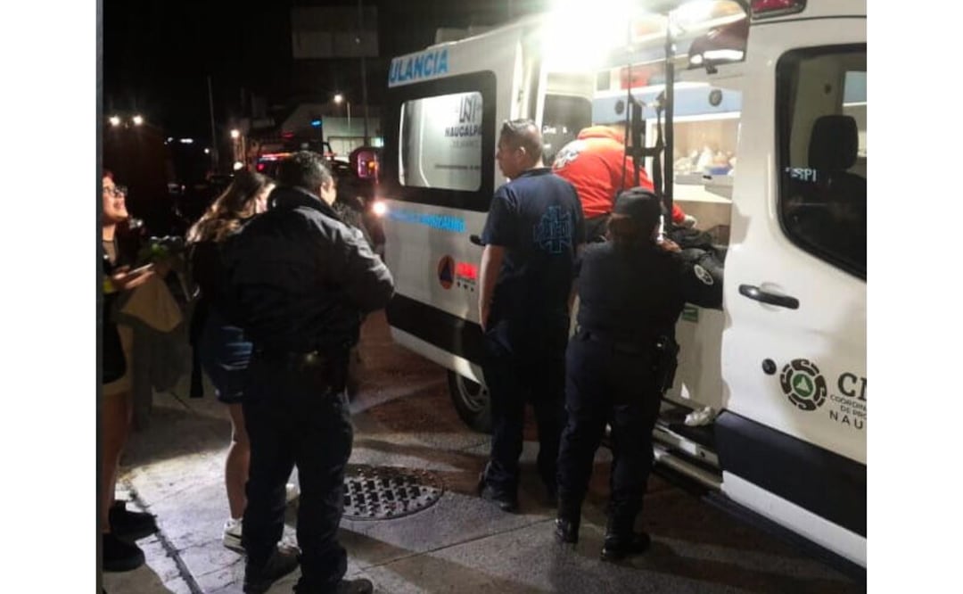 Balean a joven dentro del Bar Bunny Foto: Especial