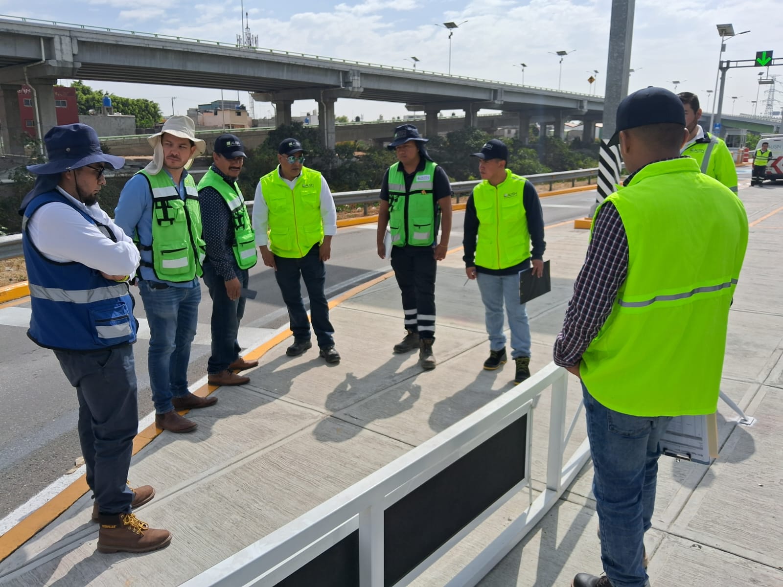 Evalúan el estado físico de la infraestructura carretera / Foto Especial