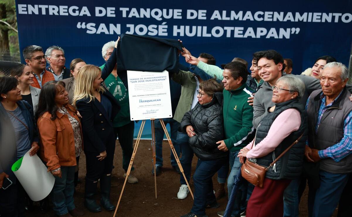 La presidenta municipal, Romina Contreras Carrasco, destacó que la construcción de este tanque, con una inversión superior a los dos millones de pesos, es un compromiso cumplido de su administración / Foto: Especial
