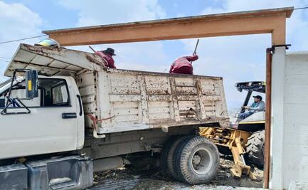 Toluca intensifica limpieza y mantenimiento en panteones