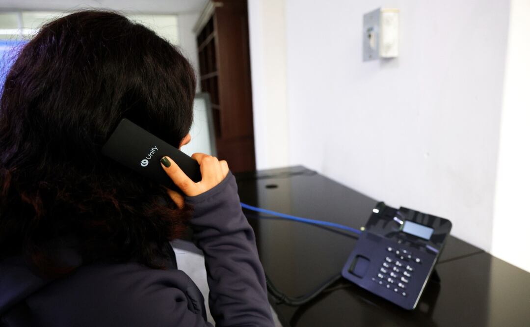 ¿Una llamada sospechosa en Edomex? ¡No te dejes engañar! Conoce los pasos clave para protegerte a ti y a tu familia de la extorsión telefónica. Foto: Arturo Hernández