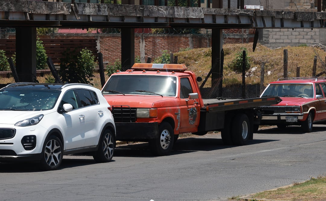 Solo 2 empresas de grúas cuentan con permisos para operar en el Valle de Toluca / Foto Alejandro Vargas
