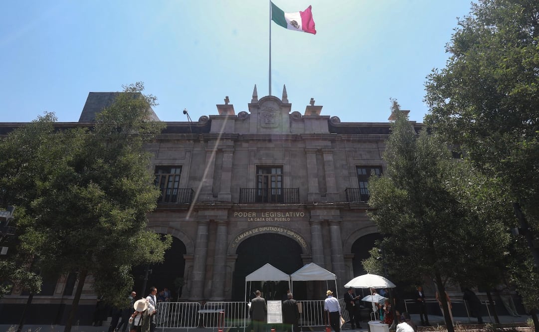 La 62 Legislatura del Edomex analiza establecer controles para los viajes internacionales de presidentes municipales. Foto Alejandro Vargas/El Universal