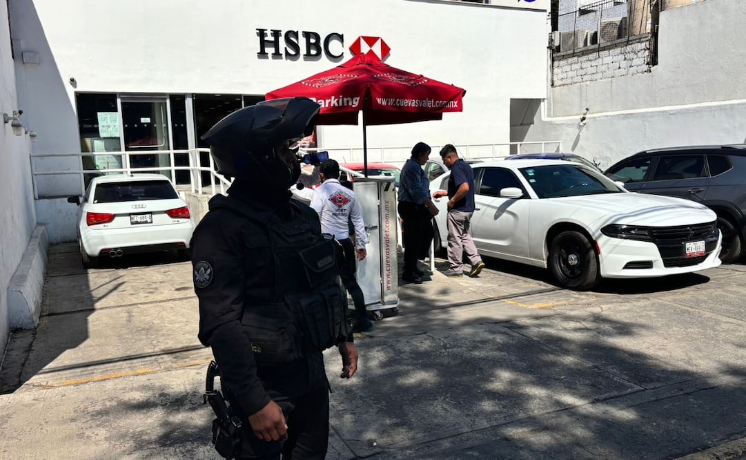 Unidades motorizadas de la corporación realizan patrullajes constantes en plazas comerciales y corredores financieros de la capital. Foto Especial