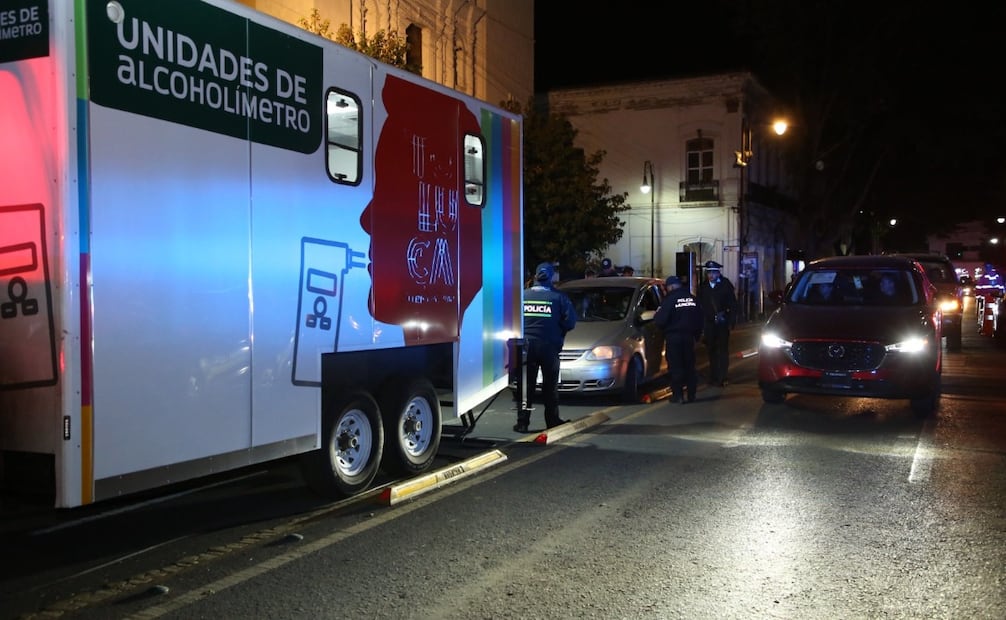 Conductores que den positivo en la prueba serán remitidos al Juzgado Cívico para cumplir arrestos inconmutables de hasta 36 horas. Foto Especial