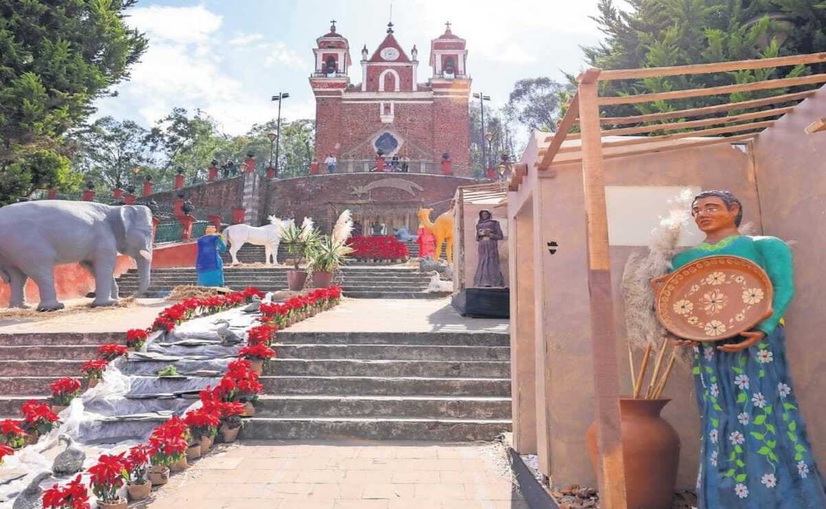Impresionante nacimiento de barro adorna las escalinatas del Calvario de Metepec