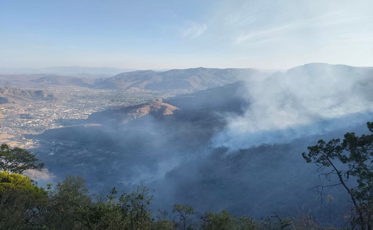 Alerta roja en Atlacomulco: Incendios forestales consumen 45 hectáreas de áreas boscosas