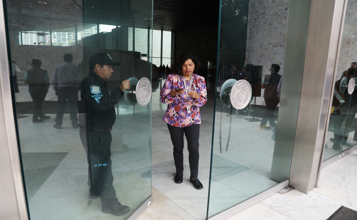 La Ley Silla garantiza a millones de personas trabajadoras el derecho a sentarse durante su jornada laboral / Foto Carlos Mejía / El Universal