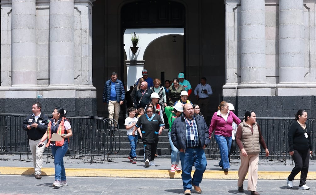 La alarma sísmica sonó a las 12 del día en el primer cuadro de Toluca como parte del Segundo Simulacro Nacional. Foto especial